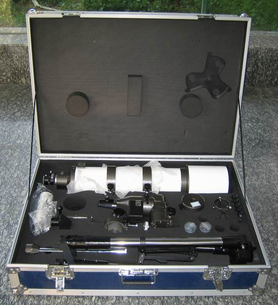achromatic telescope with aluminium & wooden board case